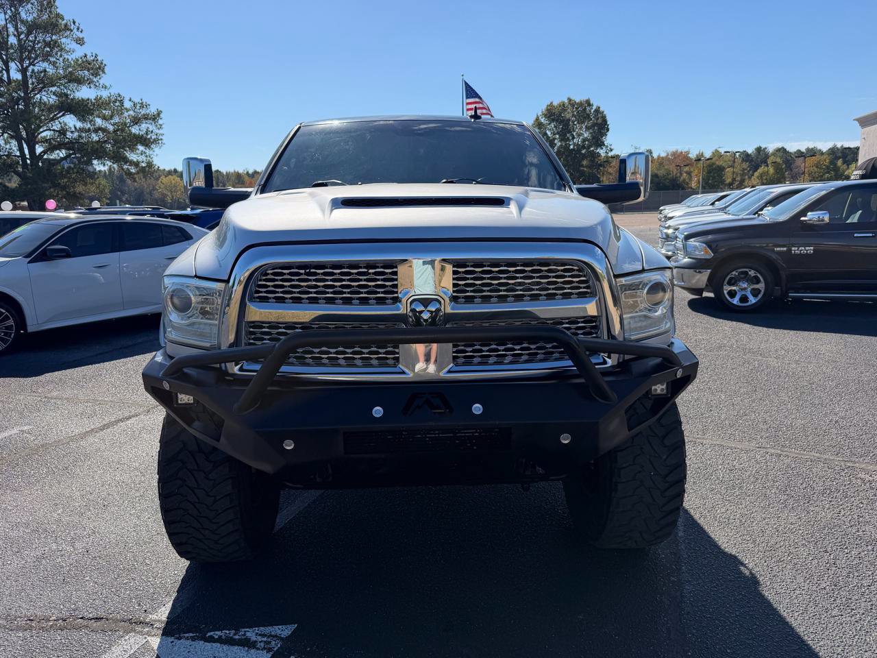 Used 2016 RAM 2500 Laramie AWD/4WD image 3