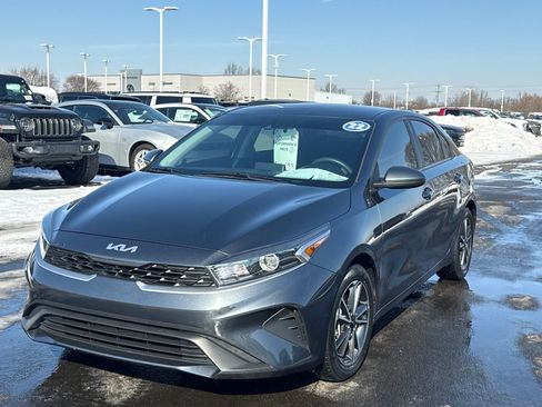 Used 2022 Kia Forte LXS image 7