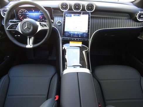 New 2026 Mercedes-Benz GLC 300 4MATIC image 32