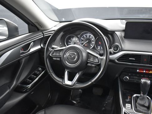 Certified 2022 MAZDA CX-9 Touring w/ Touring Premium Package image 17