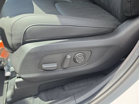 New 2027 Kia Carnival LXS FWD image 21
