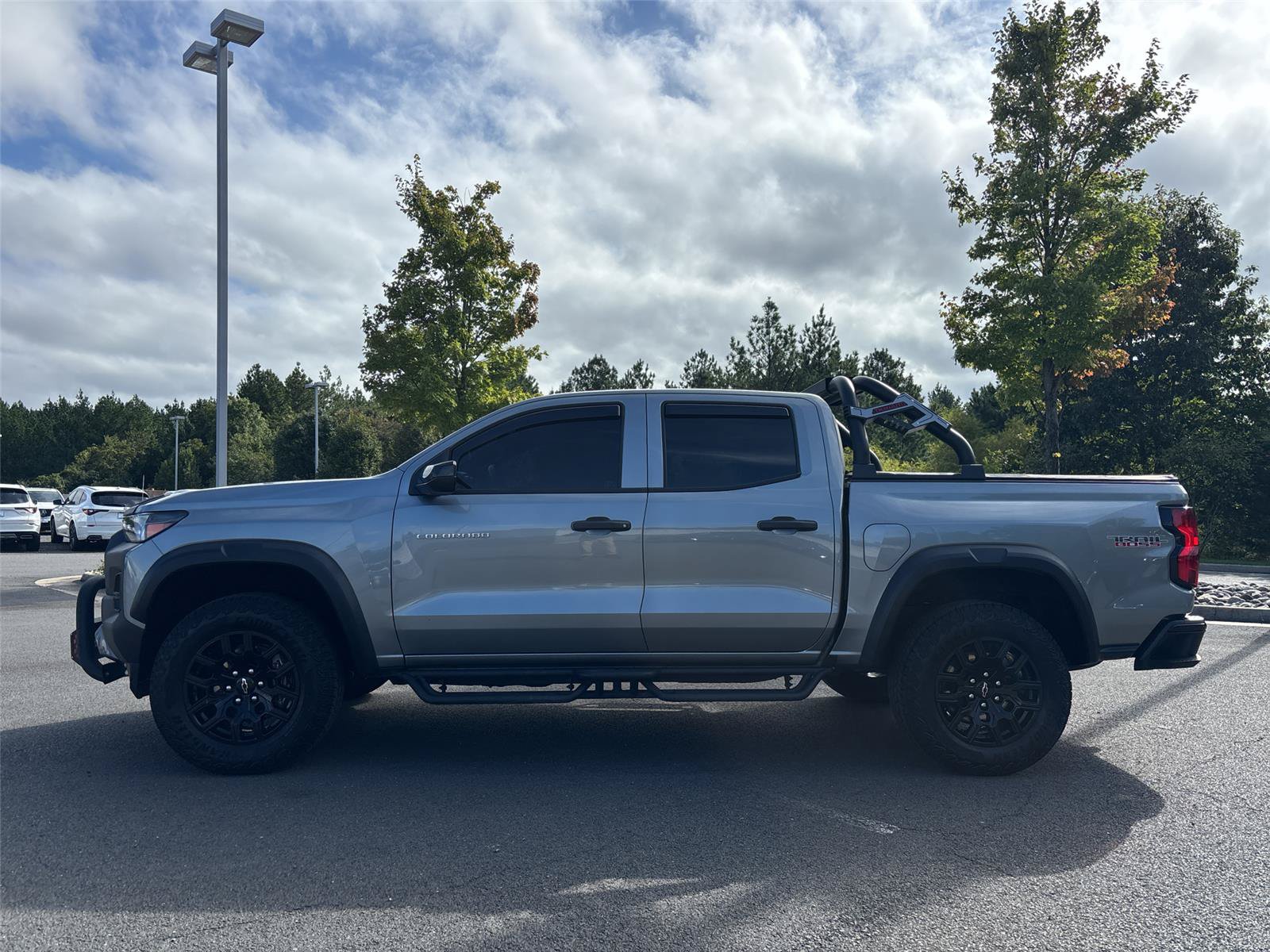 Used 2026 Chevrolet Colorado Trail Boss AWD/4WD image 3