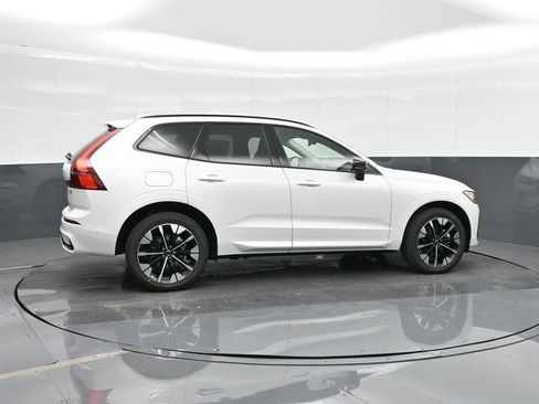 New 2026 Volvo XC60 B5 Plus w/ Protection Package Premier AWD/4WD image 4