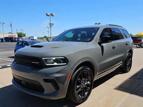 Used 2024 Dodge Durango GT AWD/4WD image 2