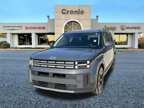 Used 2025 Hyundai Santa Fe SE image 7