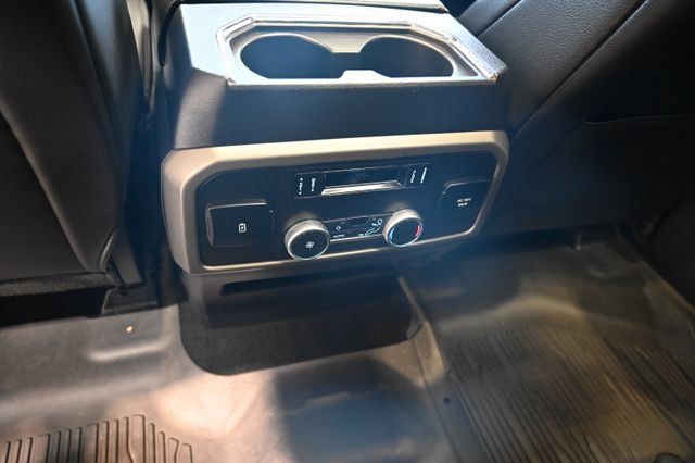 Used 2020 Ford Expedition XLT w/ Equipment Group 202A AWD/4WD image 27