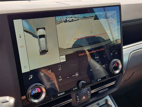 Used 2024 Lexus GX 550 Luxury image 13