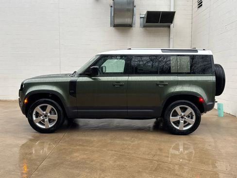 Used 2026 Land Rover Defender 110 S image 5