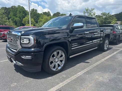 Used 2017 GMC Sierra 1500 Denali w/ Denali Ultimate Package AWD/4WD image 8