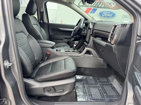 New 2025 Ford Ranger Lariat w/ Black Appearance Package image 31