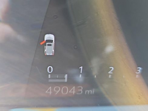 Used 2022 Cadillac Escalade Premium Luxury Platinum w/ Heavy-Duty Trailer Package image 10