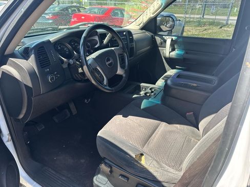 Used 2008 GMC Sierra 1500 SLE w/ SLE2 Preferred Package AWD/4WD image 9
