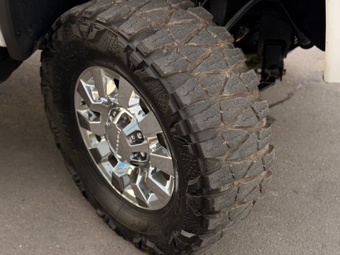Used 2019 GMC Sierra 2500 Denali w/ Duramax Plus Package AWD/4WD image 21