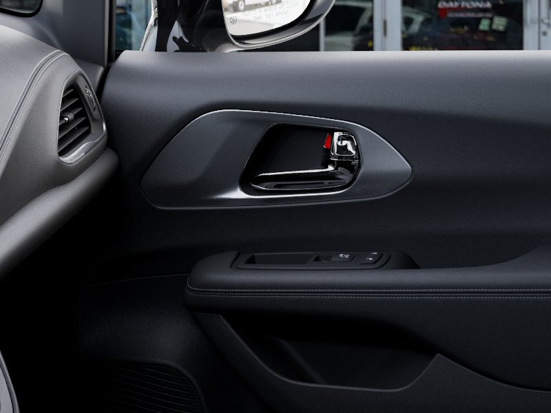 New 2027 Chrysler Pacifica Select FWD image 25