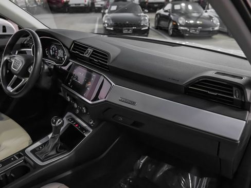 Used 2021 Audi Q3 2.0T Premium w/ Convenience Package image 10