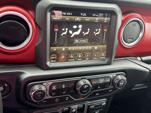 Used 2023 Jeep Gladiator Rubicon w/ Cold Weather Group image 20