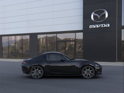 New 2026 MAZDA MX-5 Miata RF Grand Touring w/ Weather Package RWD image 17