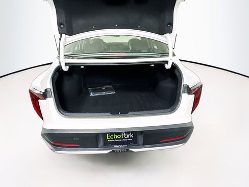 Used 2025 Kia K4 LXS image 26