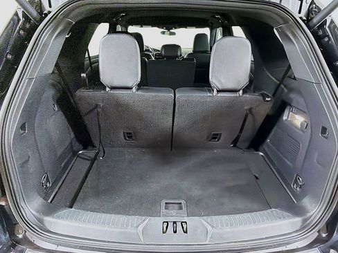 Used 2023 Ford Explorer ST-Line image 16