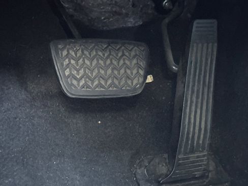 Used 2021 Toyota Camry SE FWD image 41