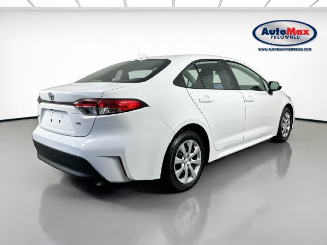 Used 2025 Toyota Corolla LE FWD image 2