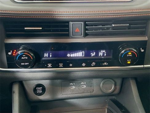 Used 2025 Nissan Rogue Rock Creek image 16