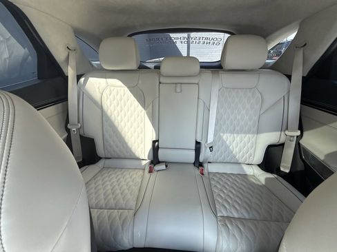 Used 2025 Genesis GV70 3.5T Sport w/ Sport Advanced Package image 27