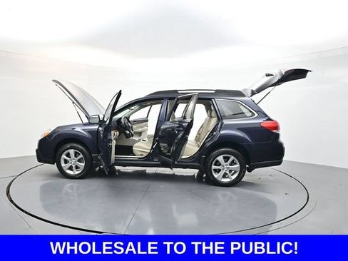 Used 2013 Subaru Outback 3.6R Limited w/ Moonroof Pkg AWD/4WD image 45