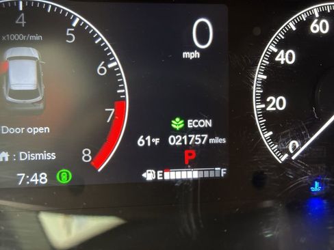 Used 2025 Honda HR-V Sport image 9
