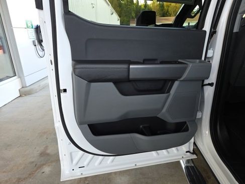 Used 2023 Ford F150 XLT w/ Trailer Tow Package image 37