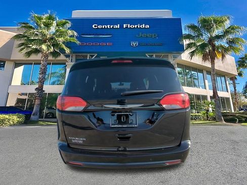 New 2026 Chrysler Voyager LX image 6