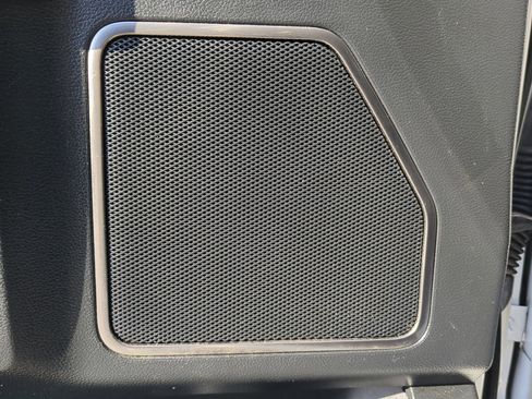 Certified 2019 Ford F150 Raptor w/ Equipment Group 802A Luxury image 48