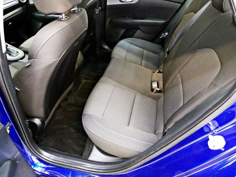 Used 2020 Kia Forte LXS FWD image 15