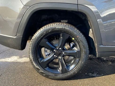 New 2026 Jeep Grand Cherokee Limited image 18