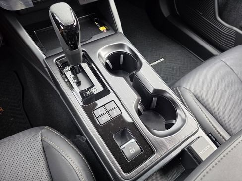 New 2026 Subaru Outback Limited AWD/4WD image 23