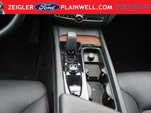 Used 2024 Volvo V60 B5 Cross Country Plus AWD/4WD image 17
