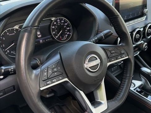 Used 2025 Nissan Sentra SR w/ SR Premium Package FWD image 15