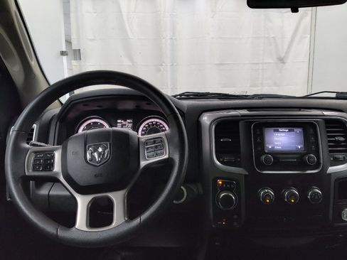 Used 2021 RAM 1500 Classic SLT AWD/4WD image 22