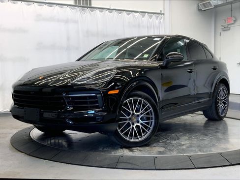 Certified 2023 Porsche Cayenne Coupe AWD/4WD image 1