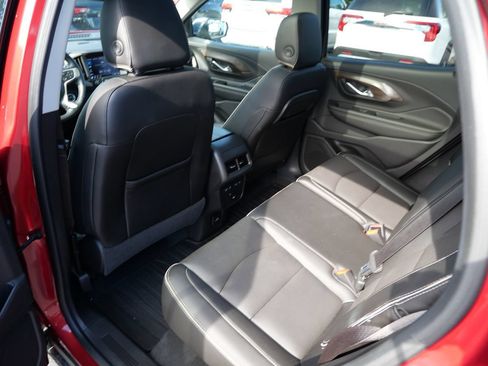 Used 2018 GMC Terrain Denali w/ Advanced Safety Package AWD/4WD image 18