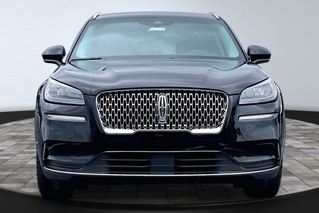 Used 2021 Lincoln Corsair AWD w/ Equipment Group 101A image 3