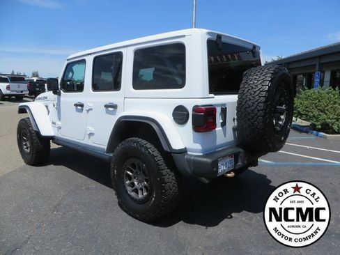 Used 2022 Jeep Wrangler Unlimited Rubicon w/ Xtreme Recon 35" Tire Package AWD/4WD image 3
