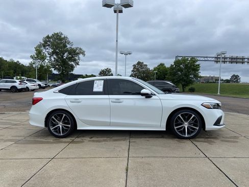 Used 2024 Honda Civic Touring image 15
