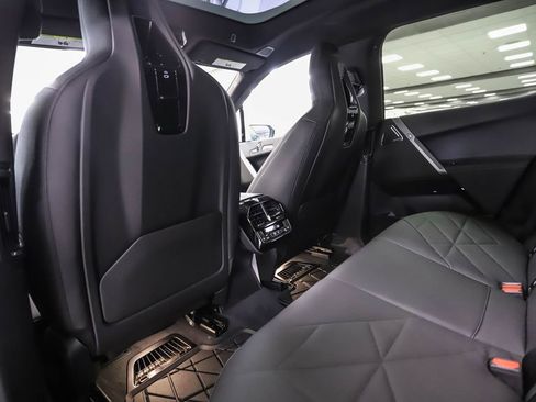 Used 2025 BMW iX M60 w/ Luxury Package image 20