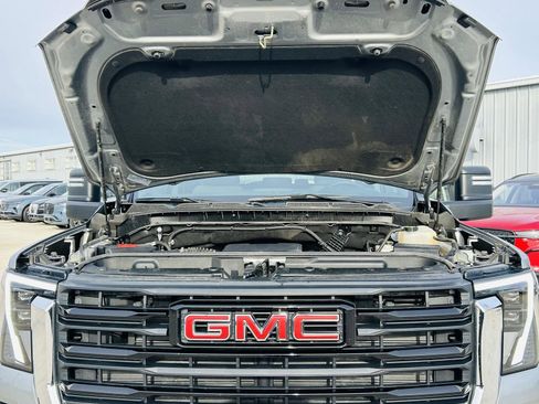 Used 2024 GMC Sierra 2500 Pro w/ Convenience Package image 37