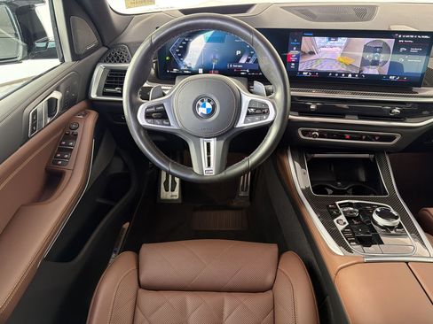 Used 2025 BMW X5 M60i AWD/4WD image 29