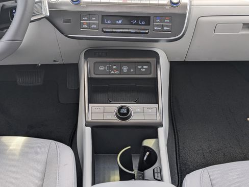 New 2025 Hyundai Kona SEL image 17