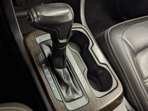 Used 2020 GMC Canyon Denali image 13