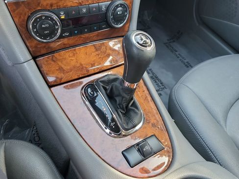 Used 2008 Mercedes-Benz CLK 350 Cabriolet image 19