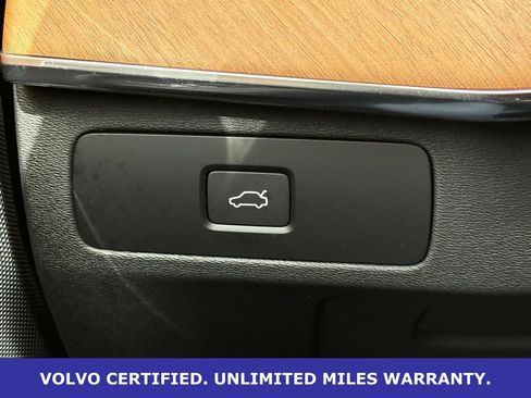 Certified 2024 Volvo XC90 B6 Plus w/ Protection Package Premier image 23